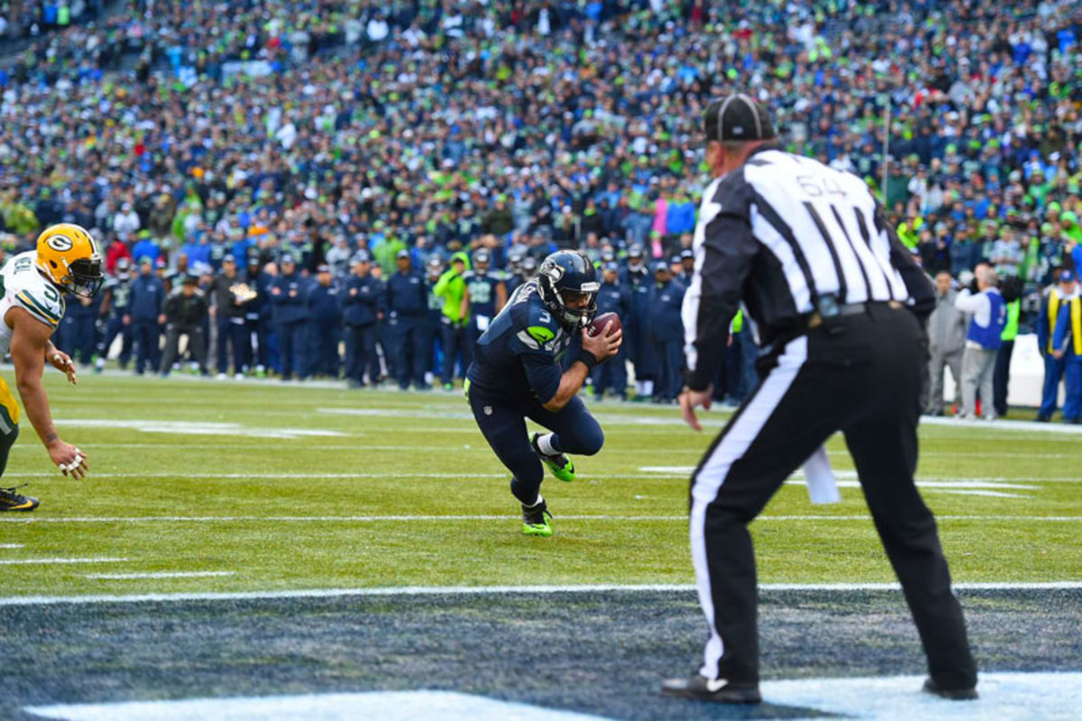 sea-gb-russell-wilson-td-800-rb.jpg